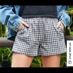 Brandy Melville Logan shorts plaid